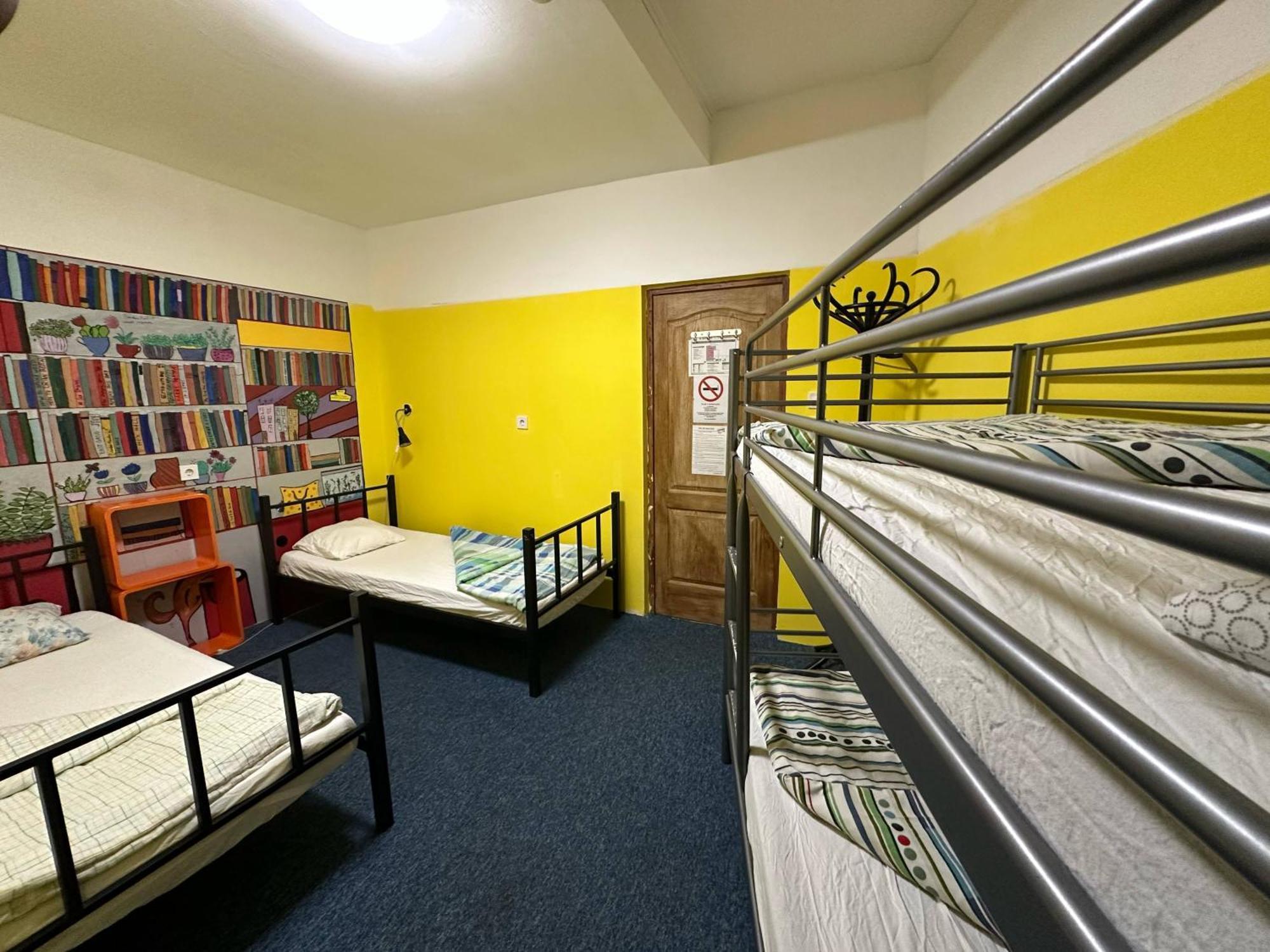 Baroque Hostel & Coworking Budapest Extérieur photo