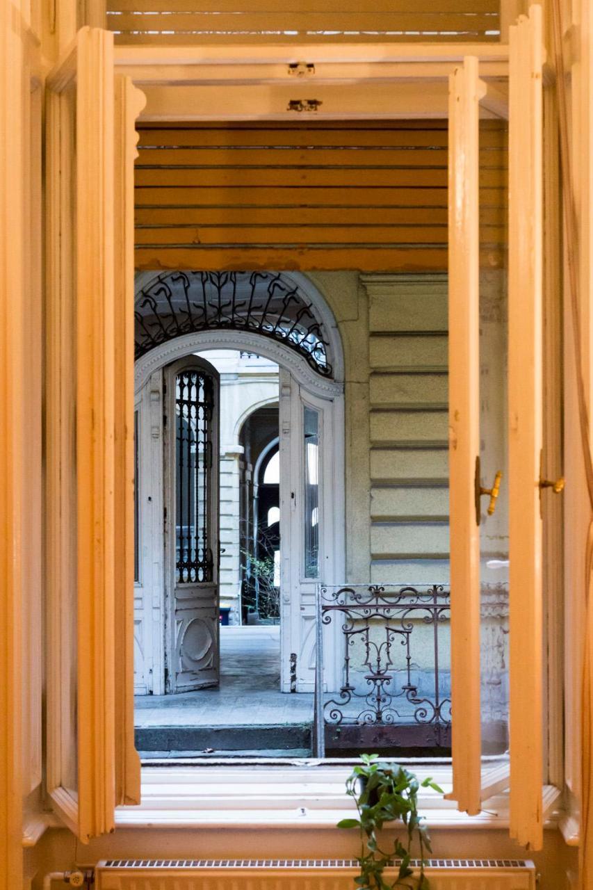 Baroque Hostel & Coworking Budapest Extérieur photo